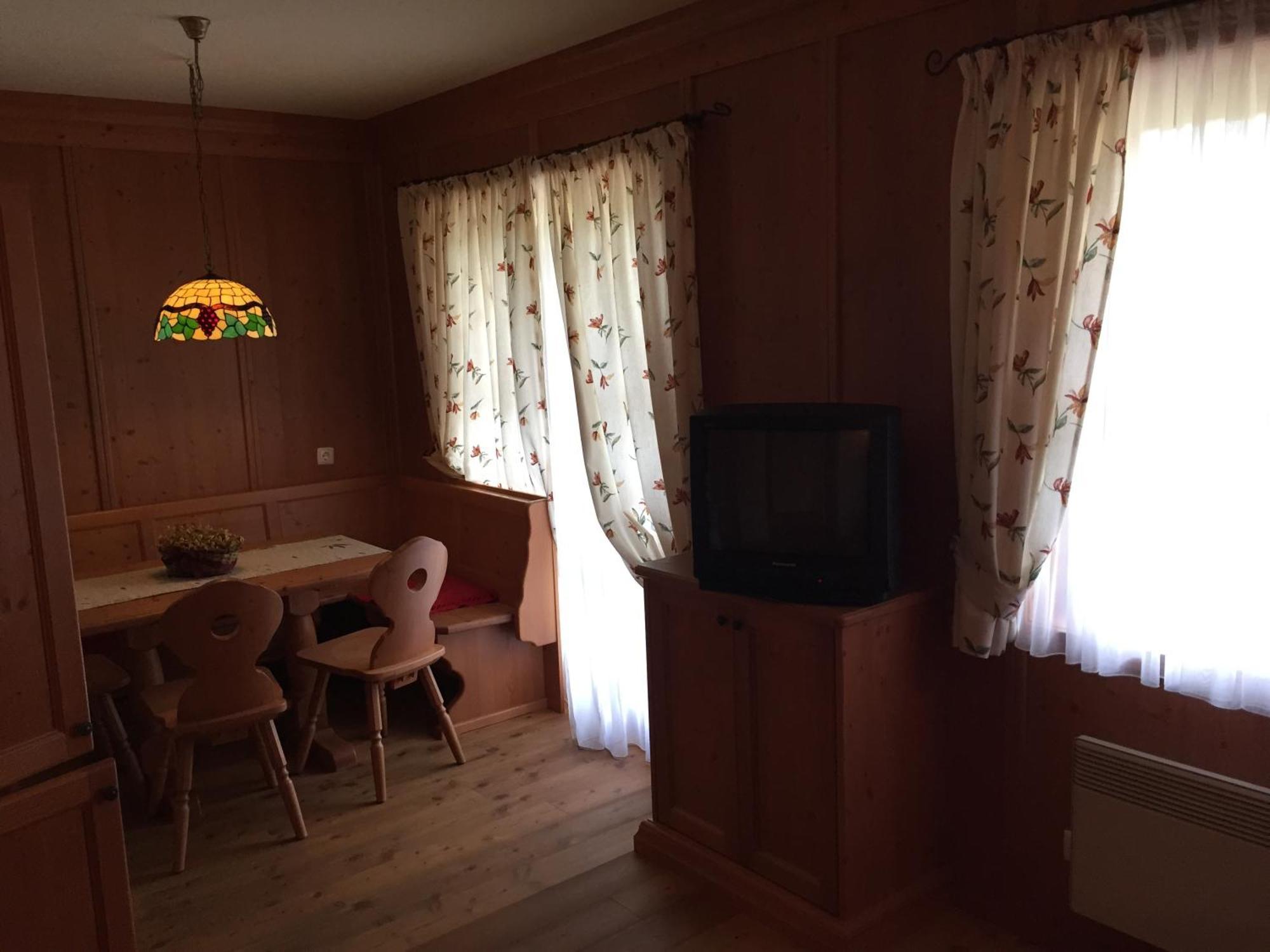 Appartement Colussi バド クラインキルヒハイム 部屋 写真